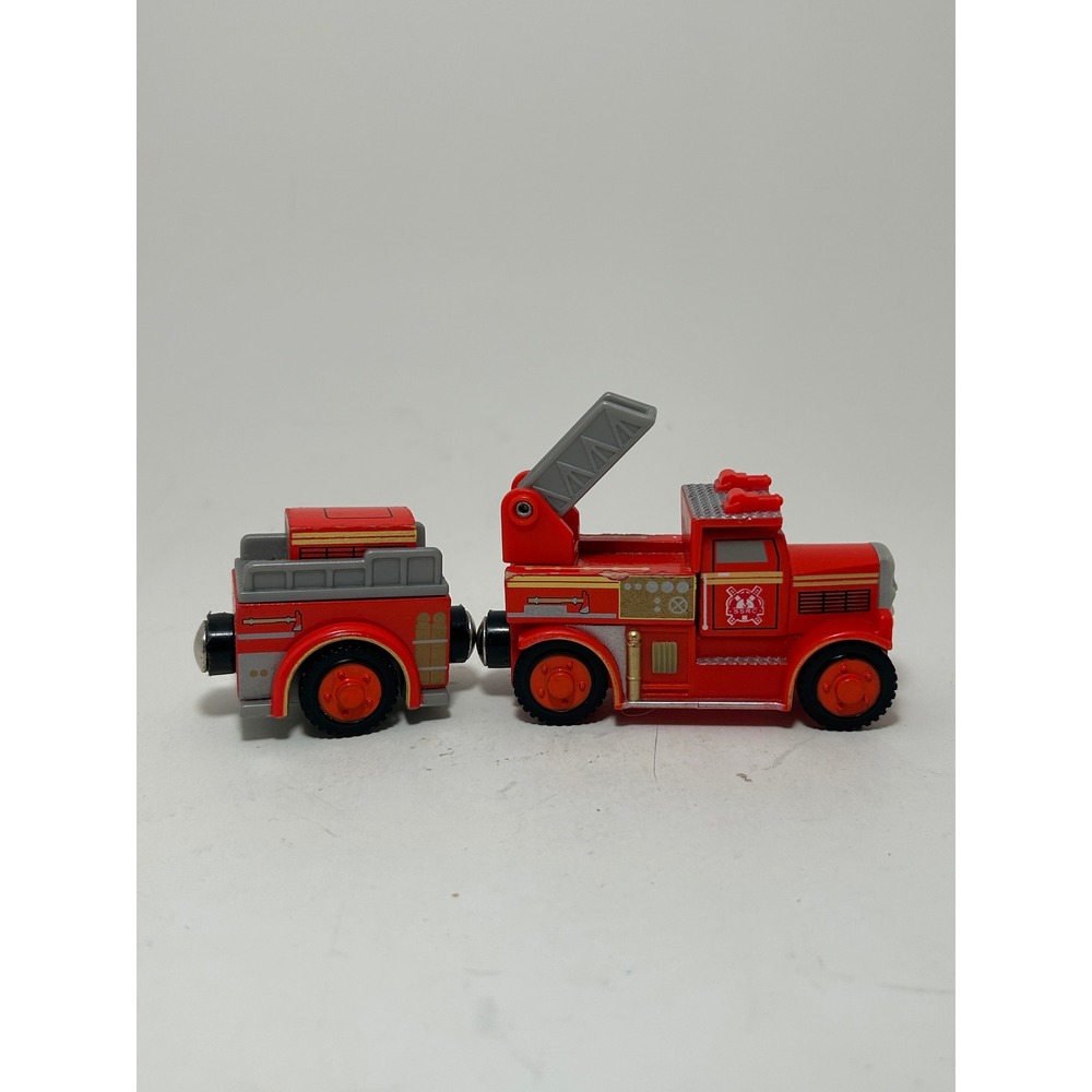 Thomas & Friends Wooden Railway Flynn the Fire Engine with Trailer Red Truck